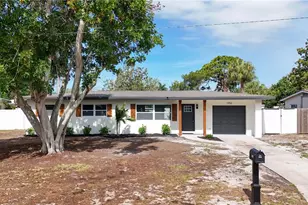 1950 75th St N, Saint Petersburg, FL 33710 - Photo 2