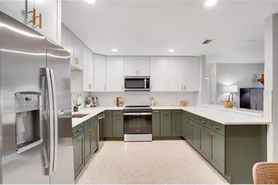 5135 101st Street N, Saint Petersburg, FL 33708 - Photo 12