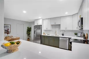 5135 101st St N, Saint Petersburg, FL 33708 - Photo 16