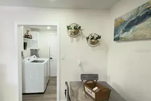 2109 E Navajo Ave, Tampa, FL 33612 - Photo 8