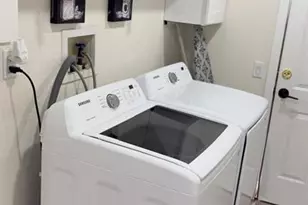 2109 E Navajo Ave, Tampa, FL 33612 - Photo 10