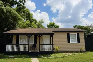 2109 E Navajo Ave, Tampa, FL 33612 - Photo 2