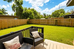 2109 E Navajo Ave, Tampa, FL 33612 - Photo 22