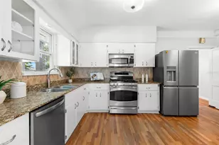 230 27th St N, Saint Petersburg, FL 33713 - Photo 26