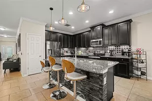 11428 Carlton Fields Dr, Riverview, FL 33579 - Photo 2