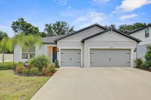 2824 Quail Crst Ct, Valrico, FL 33594 - Photo 2
