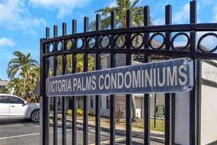 718 Lyndhurst St, Dunedin, FL 34698 - Photo 2