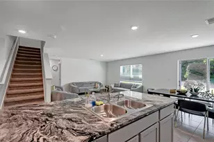 7737 Rosewood Garden Loop, Tampa, FL 33637 - Photo 18