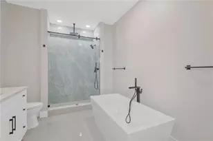 6021 Interbay, Tampa, FL 33611 - Photo 18