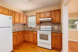 1044 46th Ave N, Saint Petersburg, FL 33703 - Photo 8