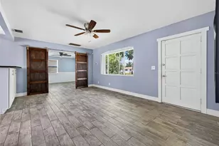 734 40th Ave NE, Saint Petersburg, FL 33703 - Photo 4