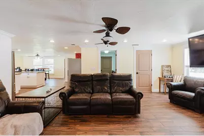 8105 Brower Drive, Bradenton, FL 34211 - Photo 12