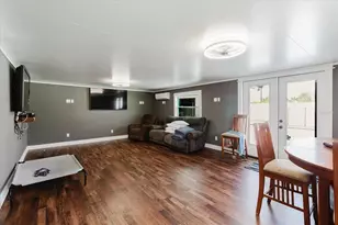 8105 Brower Dr, Bradenton, FL 34211 - Photo 26
