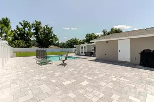8105 Brower Dr, Bradenton, FL 34211 - Photo 36