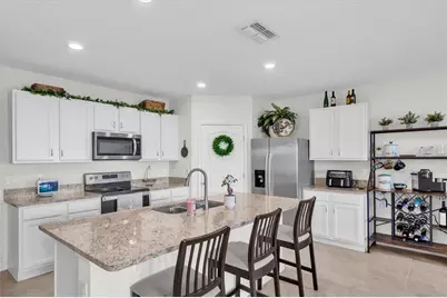 2826 Van Amber Court, Lakeland, FL 33811 - Photo 2
