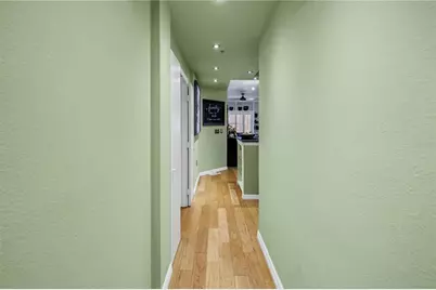 100 4th Avenue S #207, Saint Petersburg, FL 33701 - Photo 6