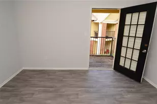 8641 Fancy Finch Dr, Tampa, FL 33614 - Photo 18
