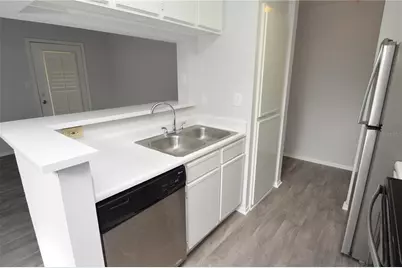 8641 Fancy Finch Drive #202, Tampa, FL 33614 - Photo 8