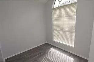 8641 Fancy Finch Dr, Tampa, FL 33614 - Photo 12