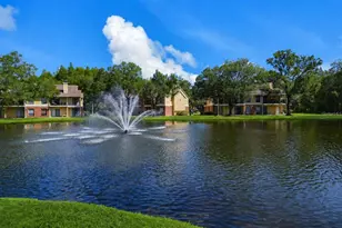 8641 Fancy Finch Dr, Tampa, FL 33614 - Photo 44