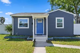 824 61st Ave NE, Saint Petersburg, FL 33703 - Photo 2