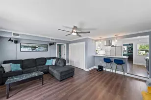 824 61st Ave NE, Saint Petersburg, FL 33703 - Photo 8