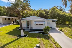 6123 Ridgewood Dr, Zephyrhills, FL 33542 - Photo 1
