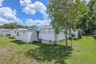 37031 Karen Ave, Zephyrhills, FL 33542 - Photo 30