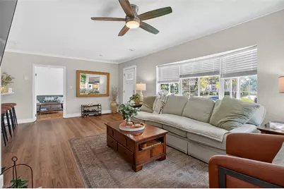 322 47th Street N, Saint Petersburg, FL 33713 - Photo 6