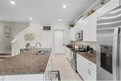 31962 Blue Passing Loop, Wesley Chapel, FL 33545 - Photo 12