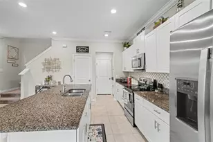 31962 Blue Passing Loop, Wesley Chapel, FL 33545 - Photo 12