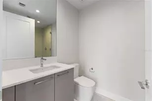 275 1st Ave S, Saint Petersburg, FL 33701 - Photo 10
