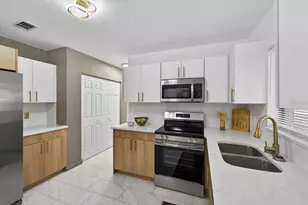 1465 Parkwood St, Clearwater, FL 33755 - Photo 12