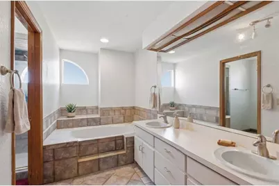 215 Santa Rosa Drive, Winter Haven, FL 33884 - Photo 22