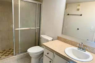 255 Dolphin Point, Clearwater Beach, FL 33767 - Photo 10