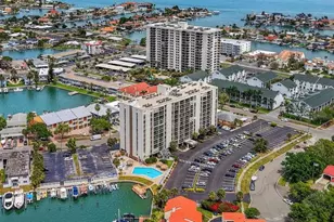 255 Dolphin Point, Clearwater, FL 33767 - Photo 4