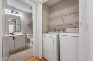 10024 Strafford Oak Ct, Tampa, FL 33624 - Photo 16