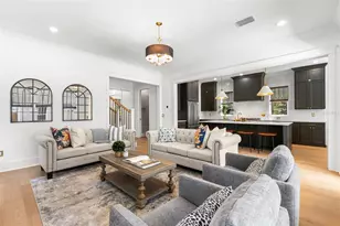 1038 26th Ave N, Saint Petersburg, FL 33703 - Photo 16