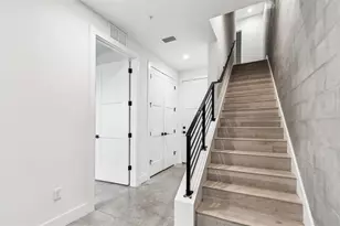 2724 5th Ave S, Saint Petersburg, FL 33712 - Photo 4