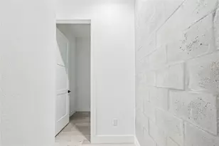 2724 5th Ave S, Saint Petersburg, FL 33712 - Photo 14