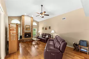 2686 Scobee Dr, Palm Harbor, FL 34683 - Photo 10