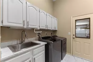 2686 Scobee Dr, Palm Harbor, FL 34683 - Photo 38
