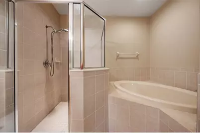 9904 Palermo Breeze Way, Tampa, FL 33619 - Photo 26