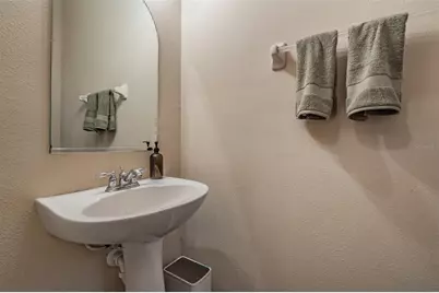 9904 Palermo Breeze Way, Tampa, FL 33619 - Photo 20