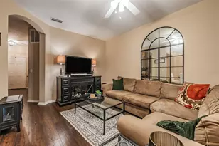 9904 Palermo Breeze Wy, Tampa, FL 33619 - Photo 10