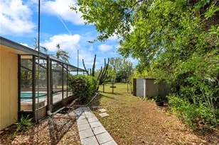 10320 Out Island Dr, Tampa, FL 33615 - Photo 38