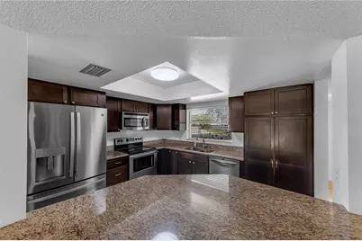 10320 Out Island Drive, Tampa, FL 33615 - Photo 8