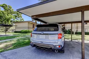 2673 Sabal Springs Cir, Clearwater, FL 33761 - Photo 14