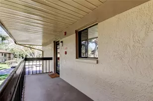 2673 Sabal Springs Cir, Clearwater, FL 33761 - Photo 20