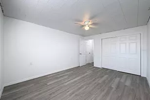 650 East Harbor Dr S, Saint Petersburg, FL 33705 - Photo 12